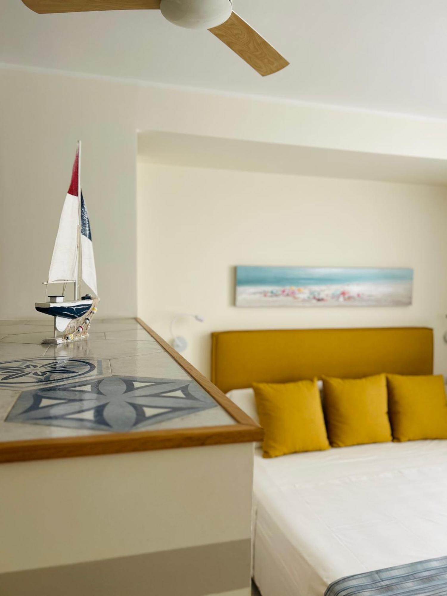 B&B Casa Di Emma ปอร์โตเชซาเรโอ ภายนอก รูปภาพ