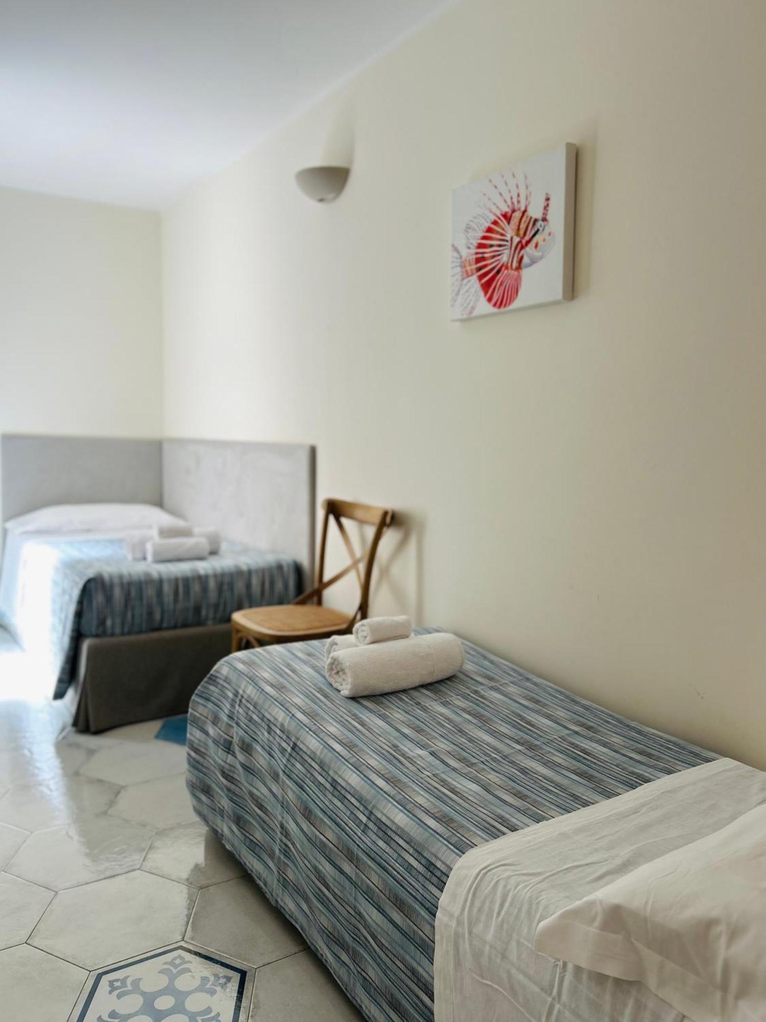 B&B Casa Di Emma ปอร์โตเชซาเรโอ ภายนอก รูปภาพ